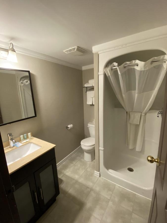 Hotel Quality & Niagara Falls